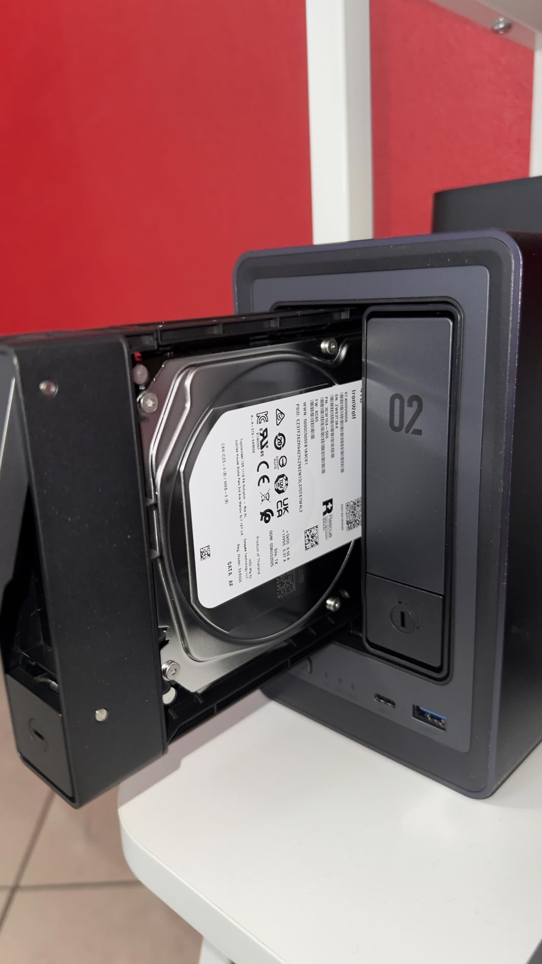Seagate IronWolf ST2000VNZ03 NAS-Festplatte 2TB CMR
