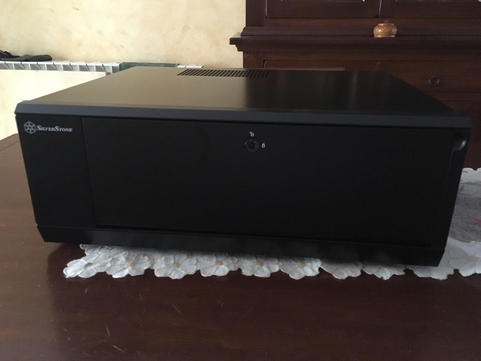 SilverStone Grandia GD10B HTPC Gehäuse schwarz ATX leise