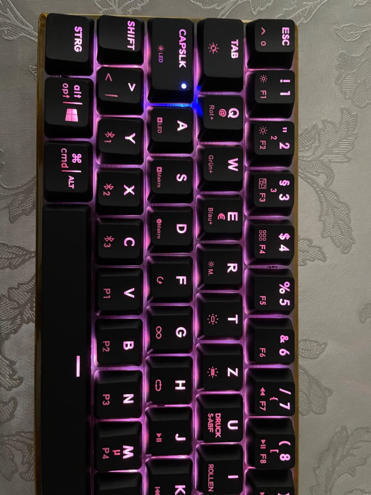 Cooler Master SK622 60% Gaming Tastatur wireless DE RGB