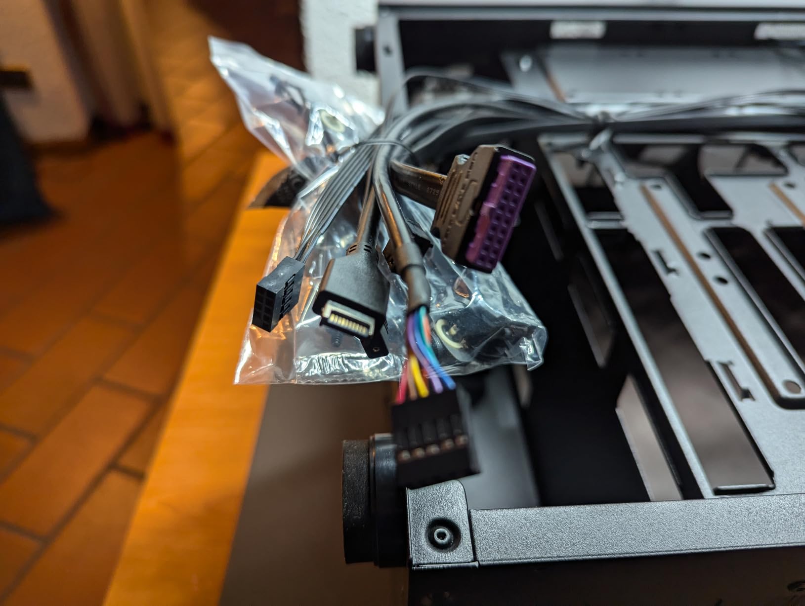 Cooler Master MasterBox 600 PC-Gehäuse Schwarz ARGB Glas