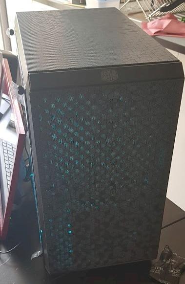 Cooler Master MasterBox Q300L PC Gehäuse Micro-ATX Fenster