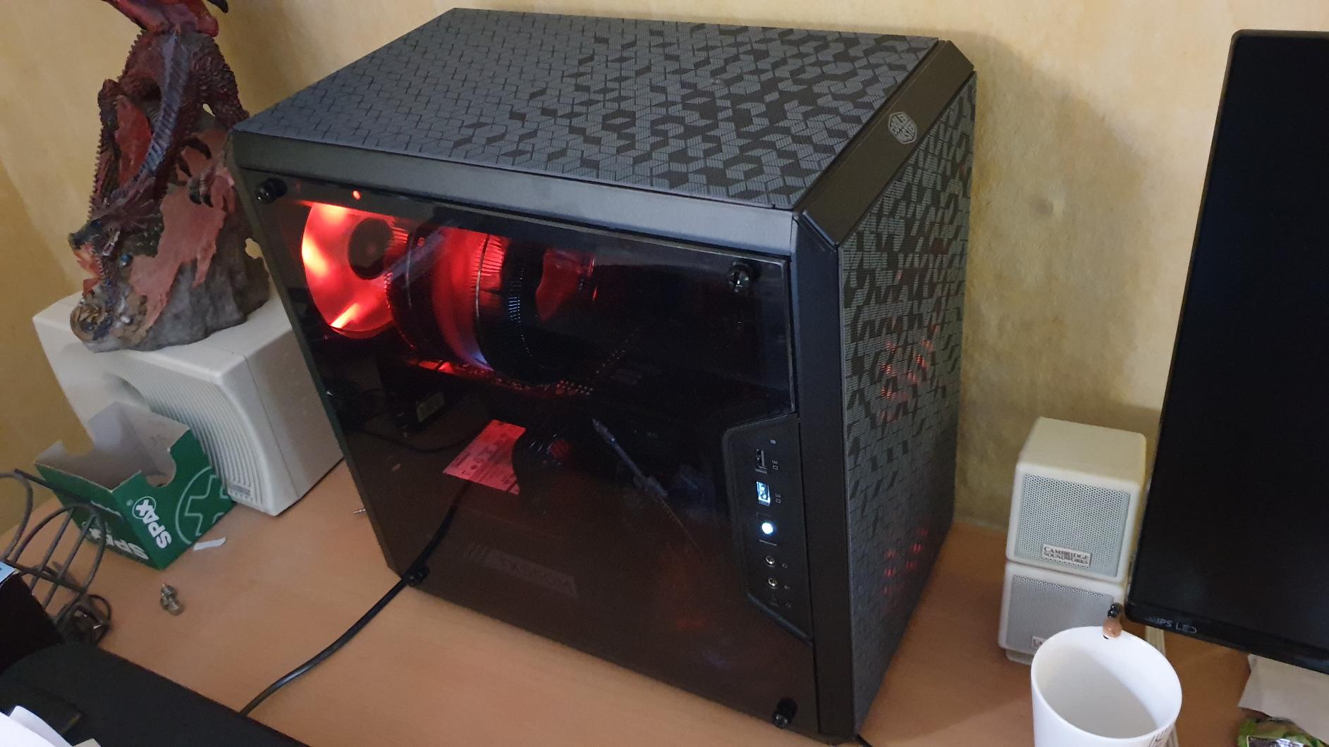 Cooler Master MasterBox Q300L PC Gehäuse Micro-ATX Fenster