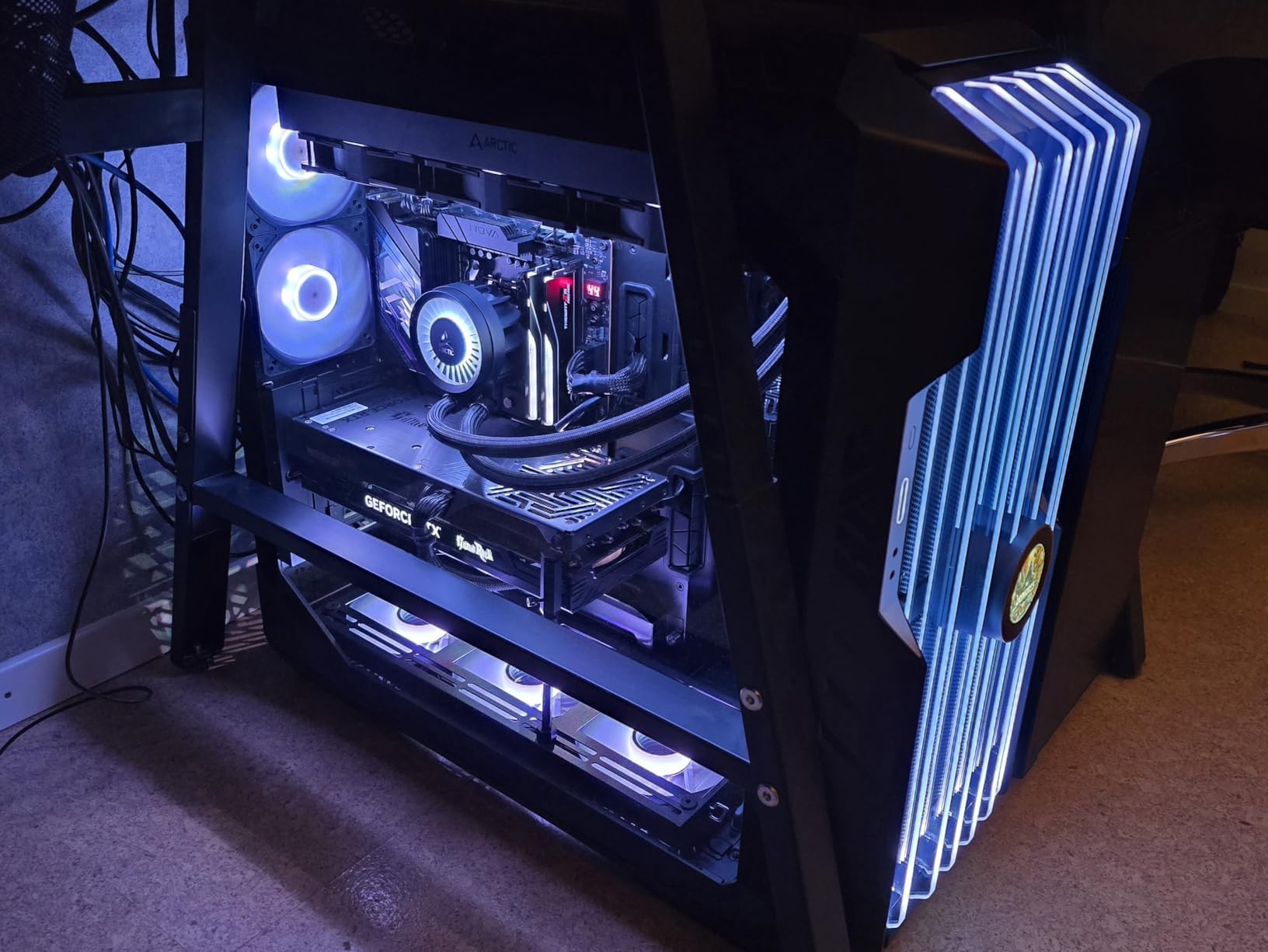 Cooler Master HAF 700 EVO Gehäuse Titangrau Big-Tower