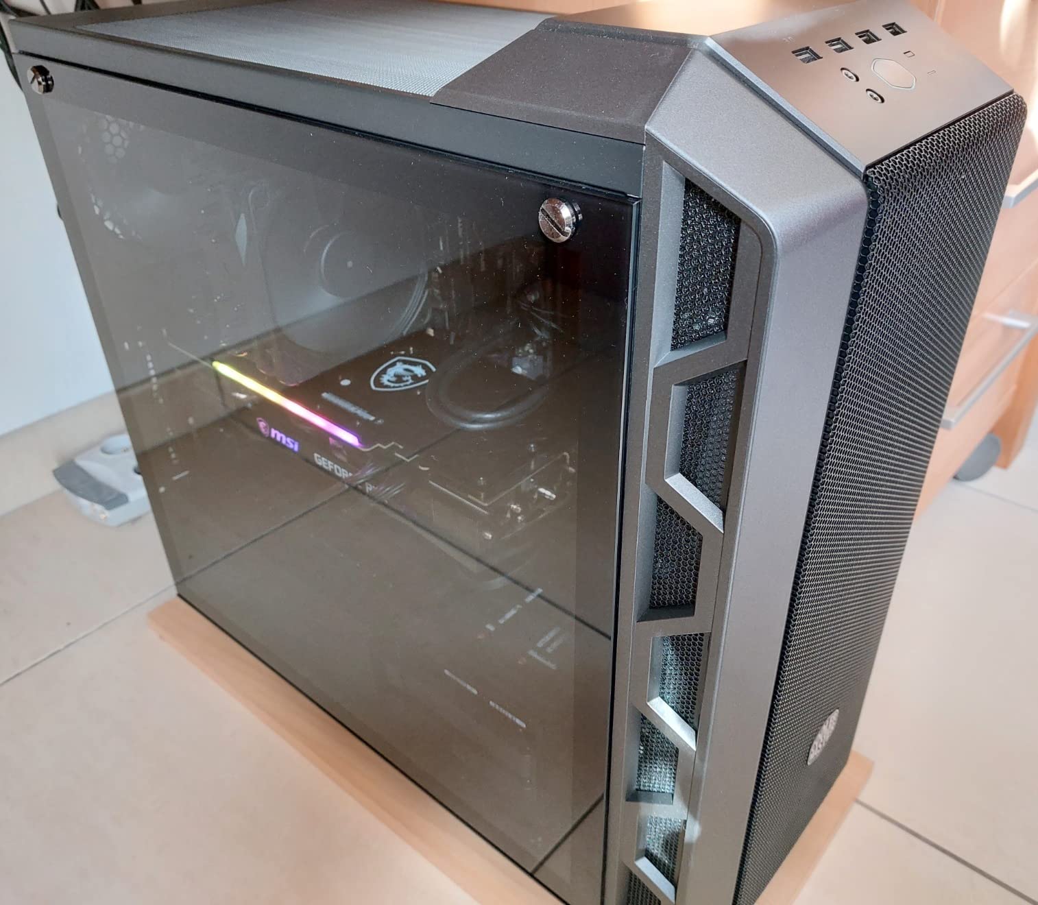 Cooler Master MasterCase H500 PC-Gehäuse ATX RGB Mesh