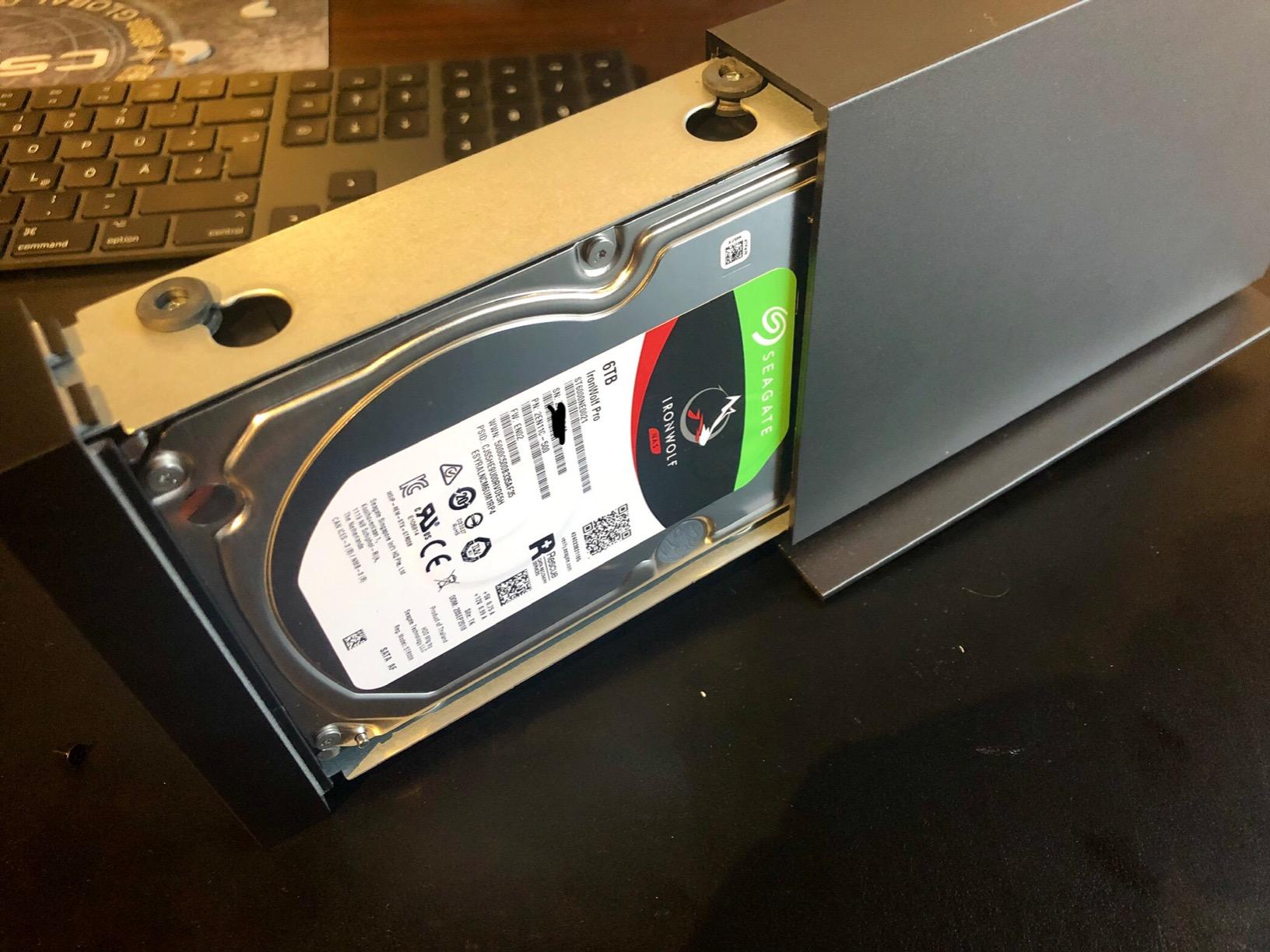 LaCie d2 Professional Festplatte 8TB USB-C Alu