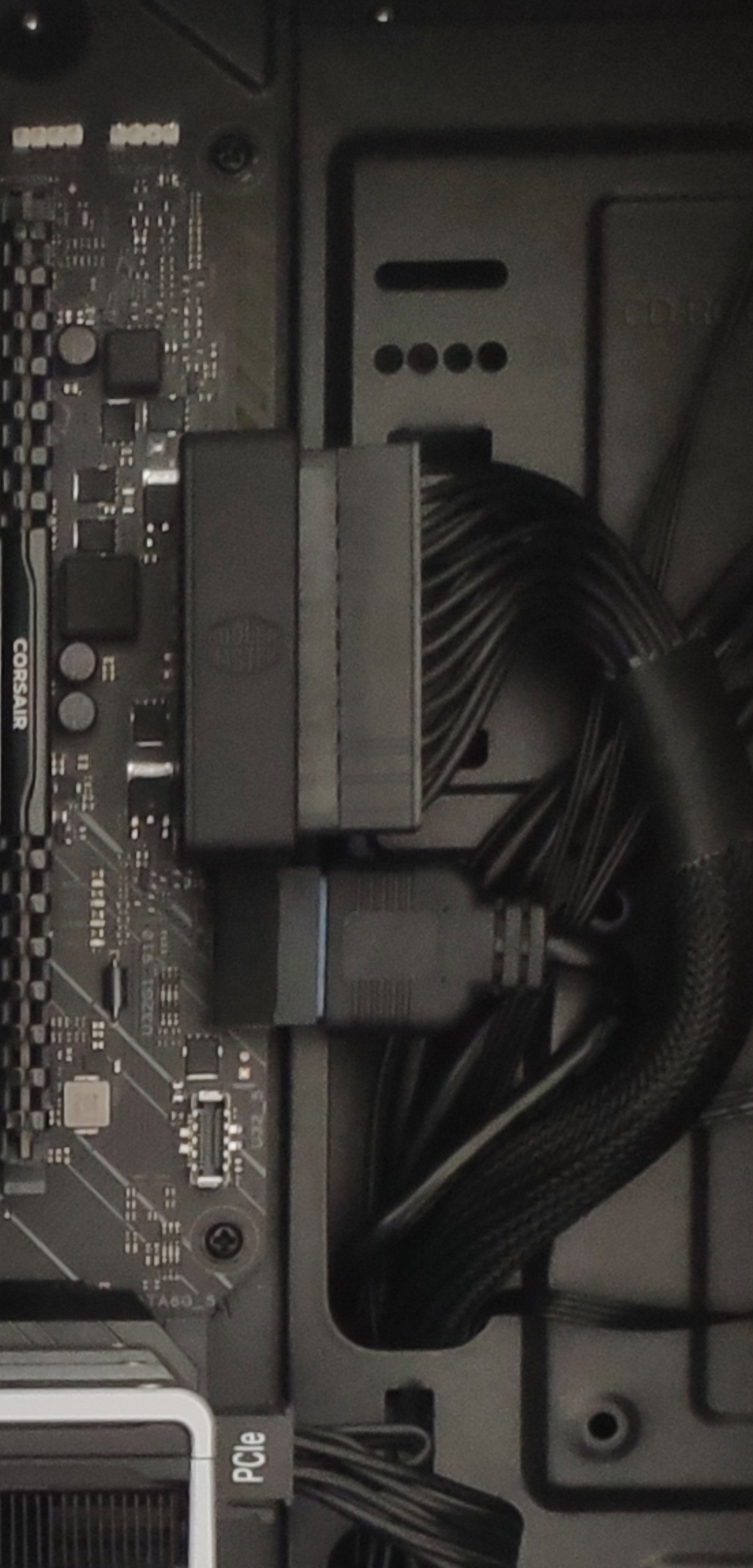 Cooler Master ATX 24-Pin 90-Grad-Adapter Standard