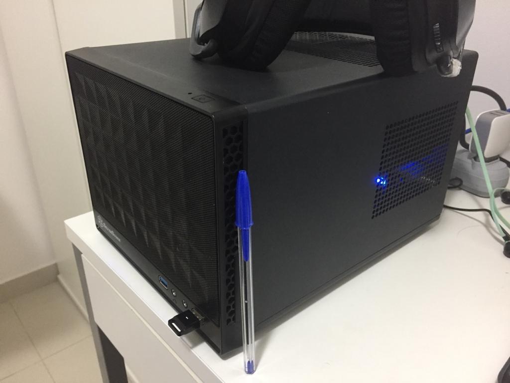 SilverStone Sugo SG13B Mini-ITX Cube-Gehäuse schwarz Mesh