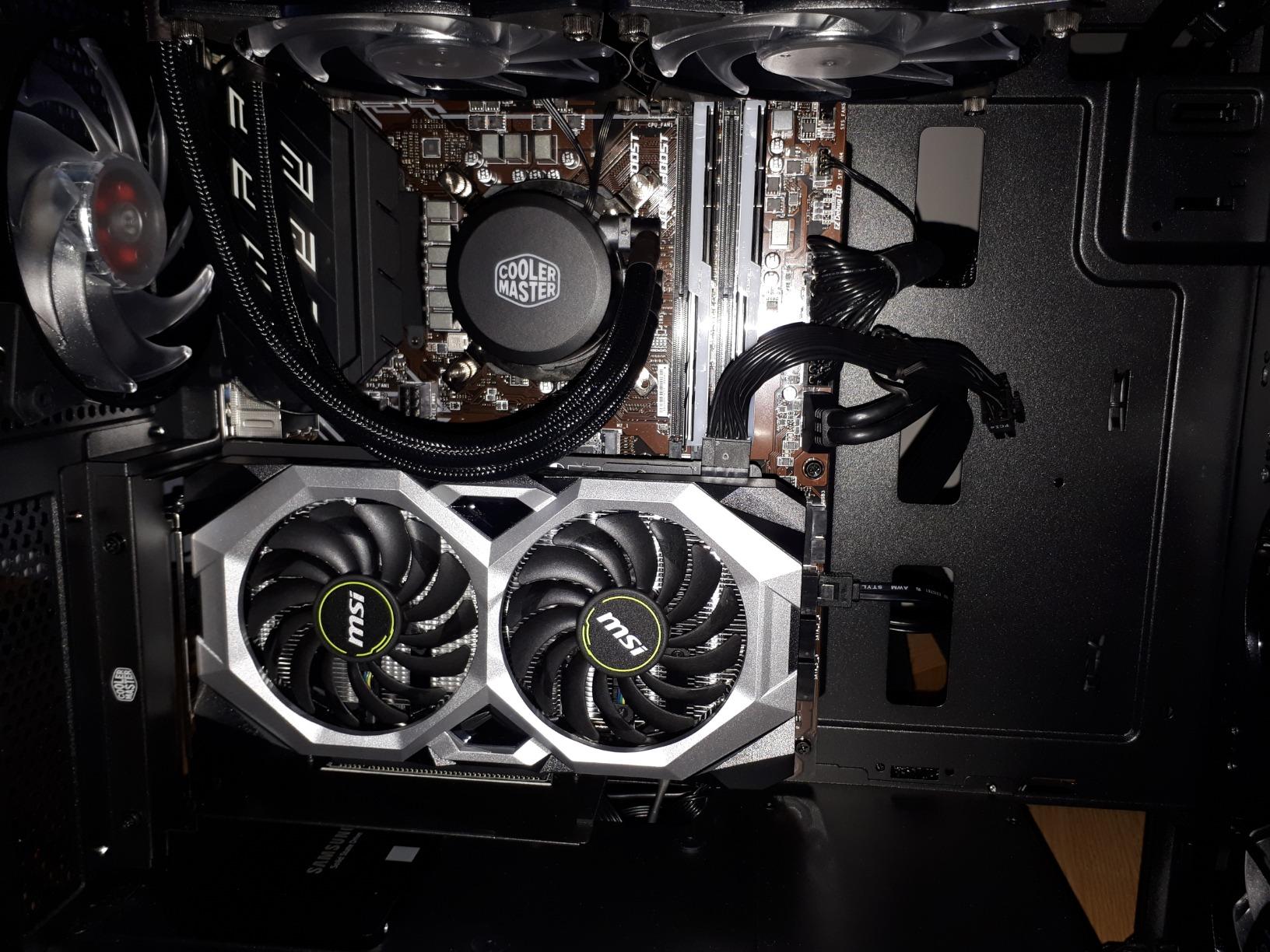 Cooler Master Vertikaler Grafikkartenhalter Riser-Kabel MasterCase