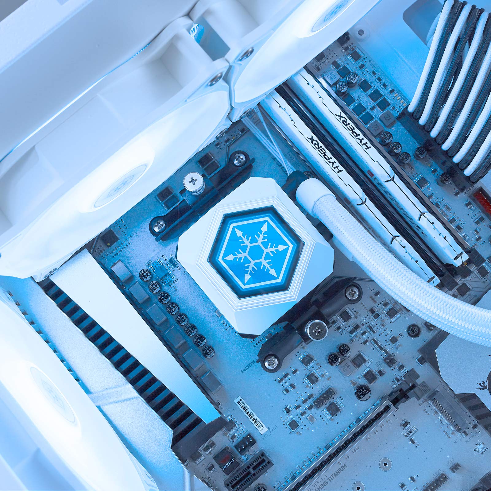 SilverStone Permafrost PF360W-ARGB Wasserkühlung 360mm weiß ARGB
