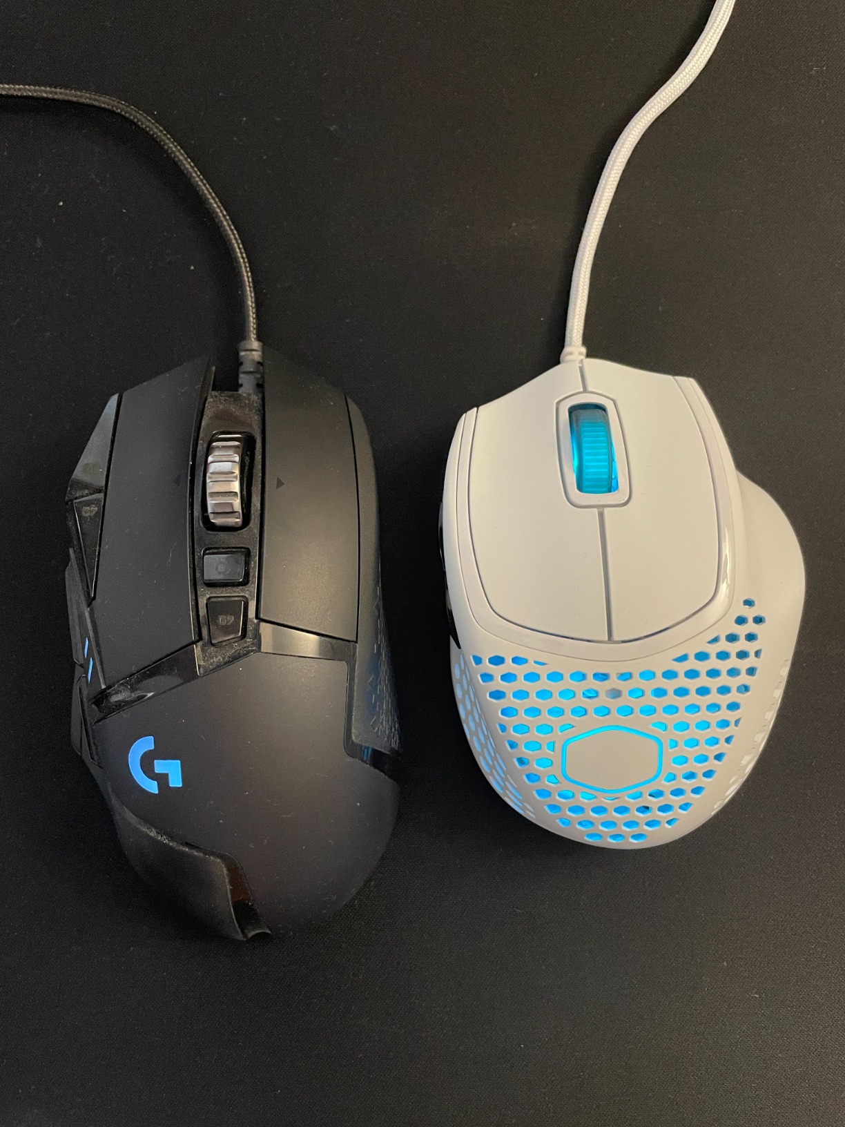 Cooler Master MM720 Gaming Maus Weiß 49g 16000 DPI