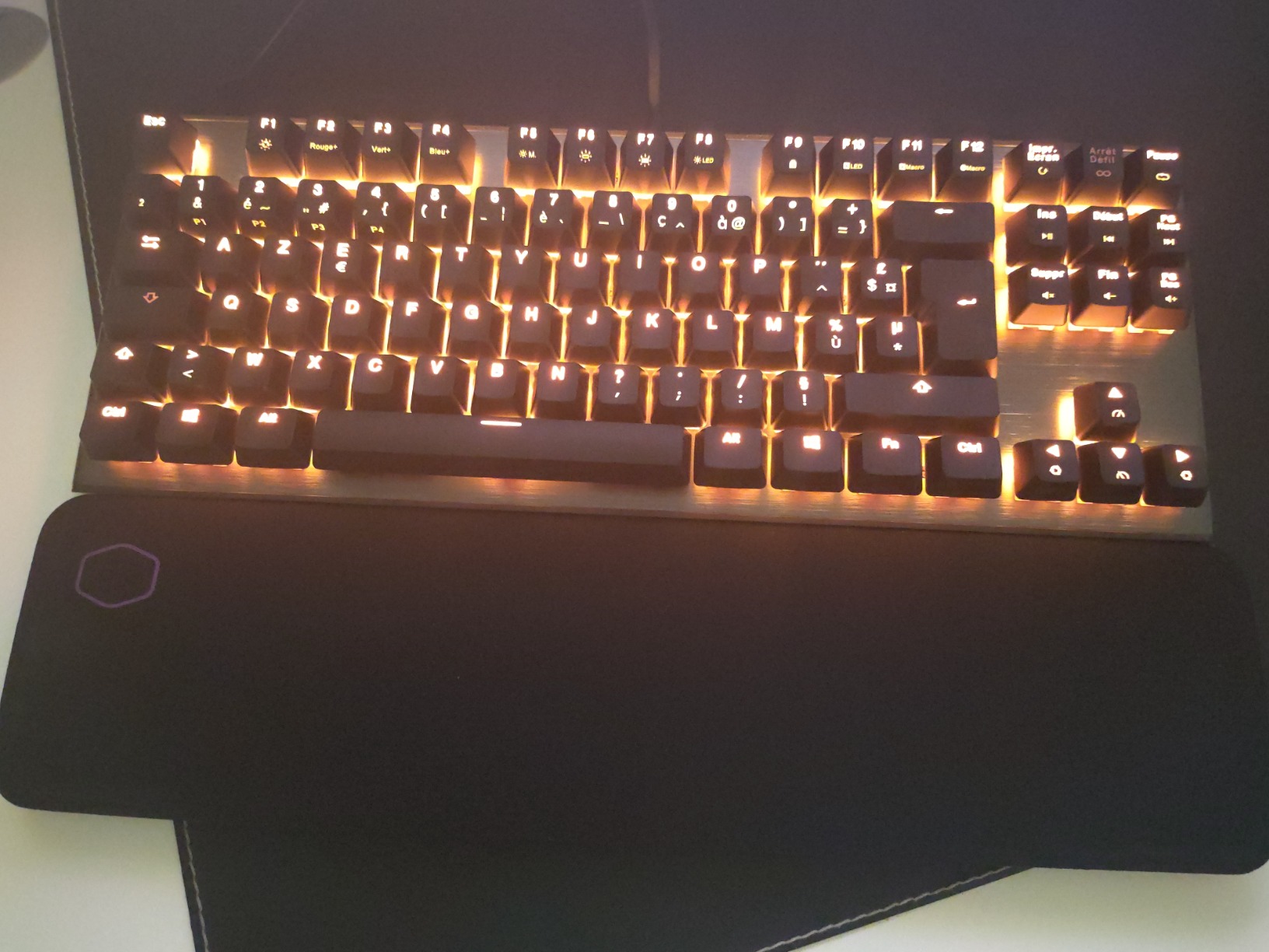 Cooler Master CK530 V2 CK-530-GKTR1-FR Gaming-Tastatur rot