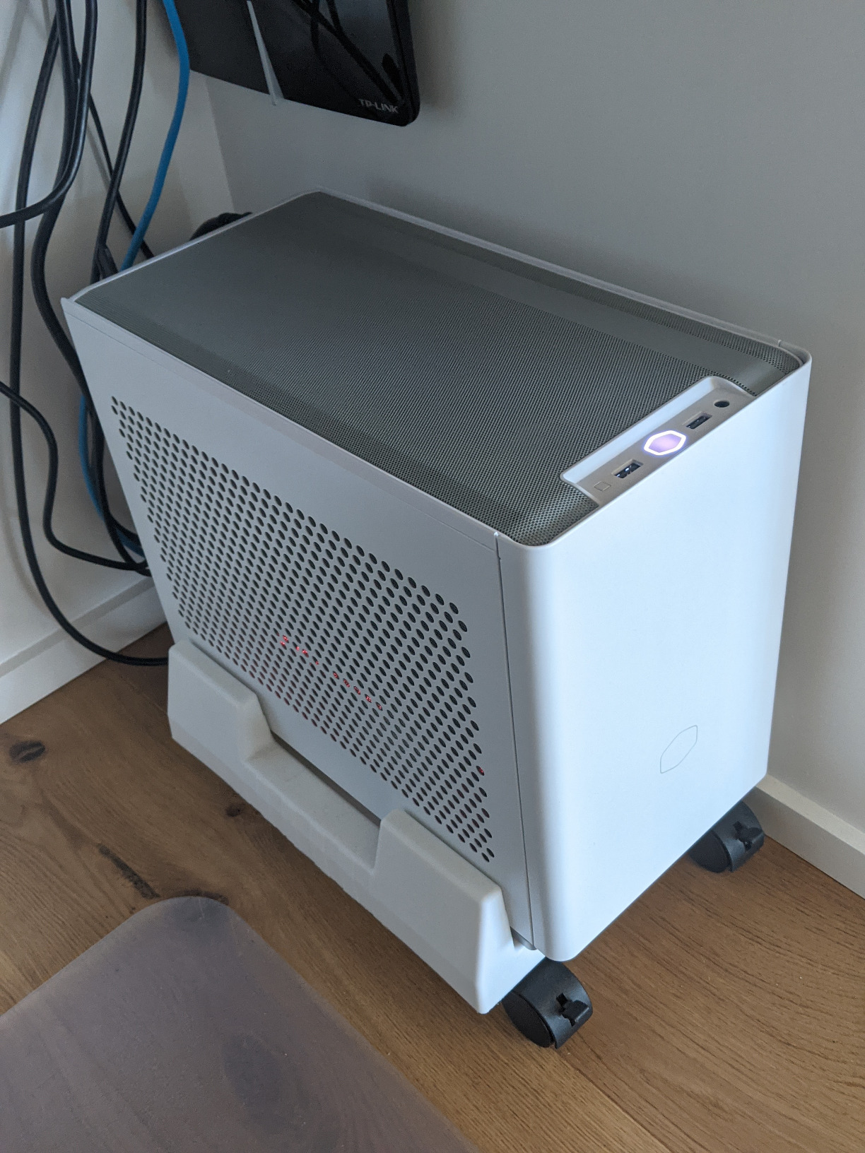 Cooler Master NR200 Mini-ITX Gehäuse Weiß Belüftet Triple-Slot