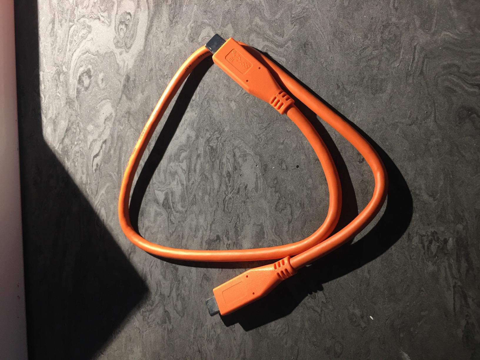Seagate LaCie Rugged USB-C STFR1000800 externe Festplatte 1TB stoßfest