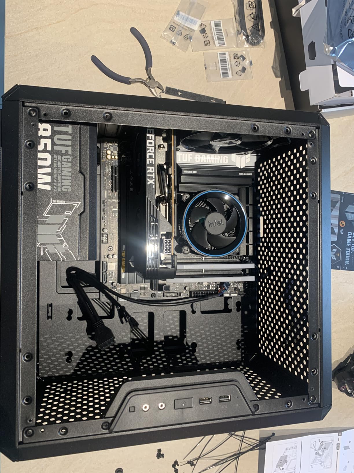 Cooler Master MasterBox Q300L PC Gehäuse Micro-ATX Fenster