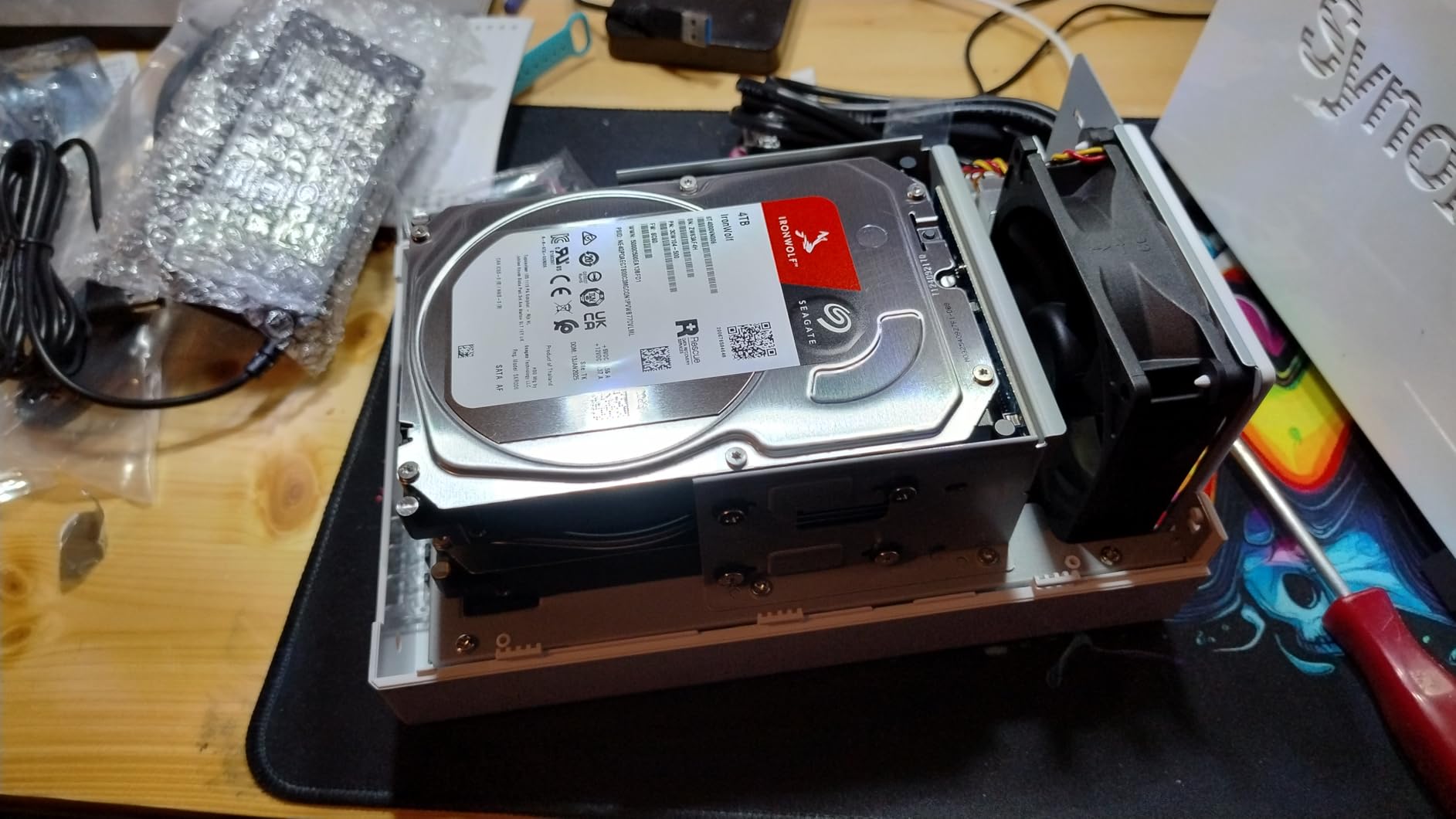 Seagate IronWolf ST2000VNZ03 NAS-Festplatte 2TB CMR