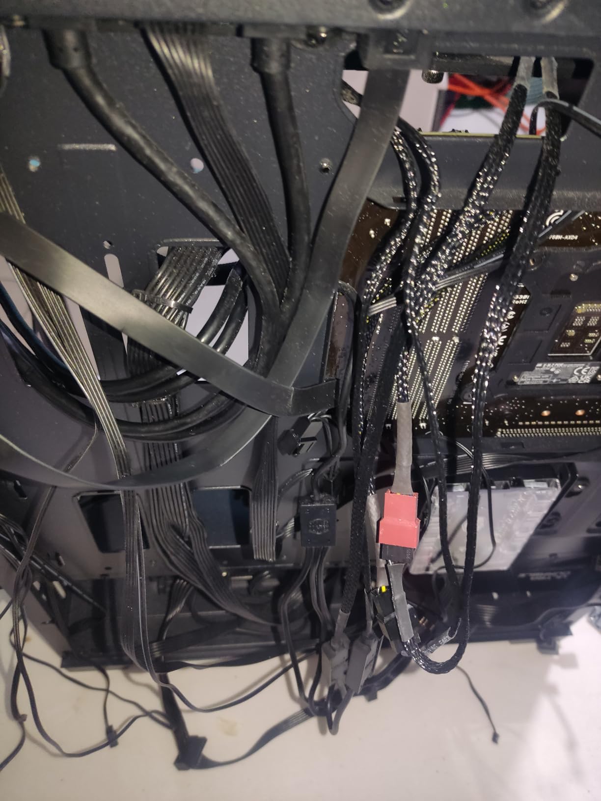 Cooler Master MasterFan ARGB PWM Hub Lüfter-Hub 6-fach Magnet
