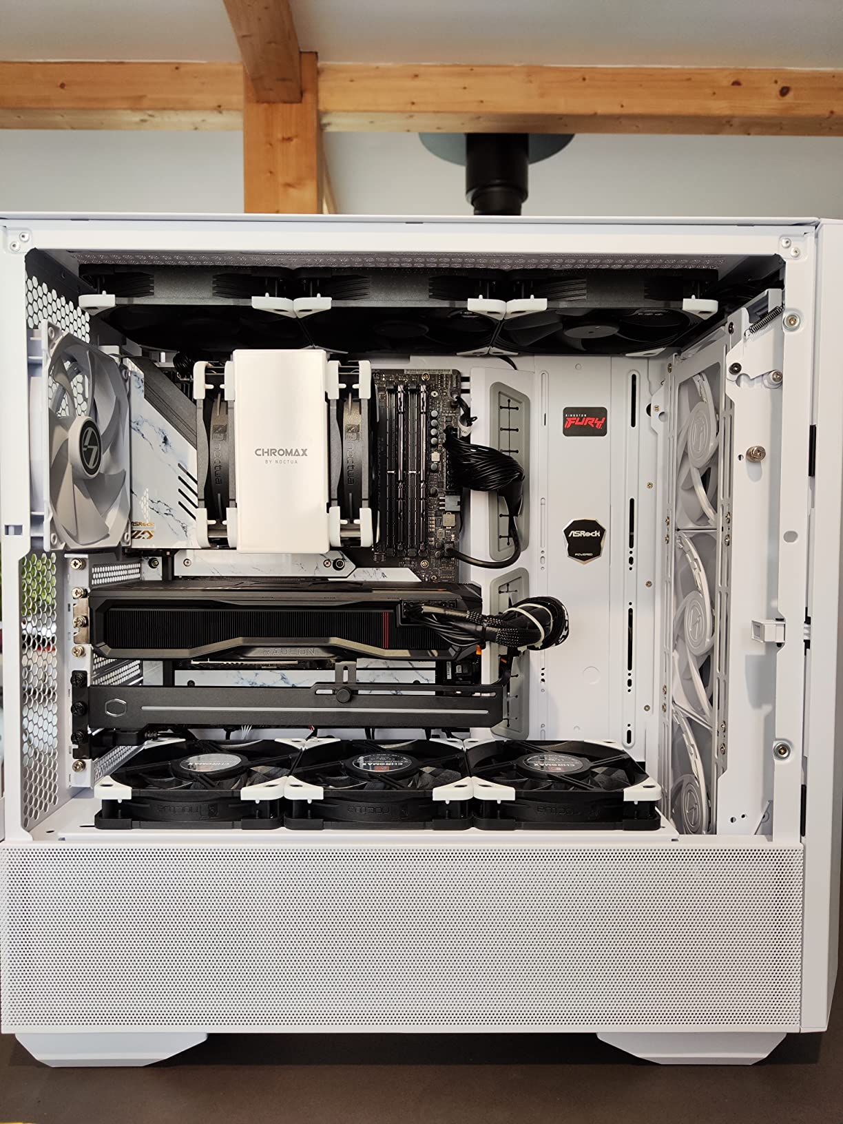 Cooler Master ELV8 GPU-Halterung ARGB Grafikkartenhalter