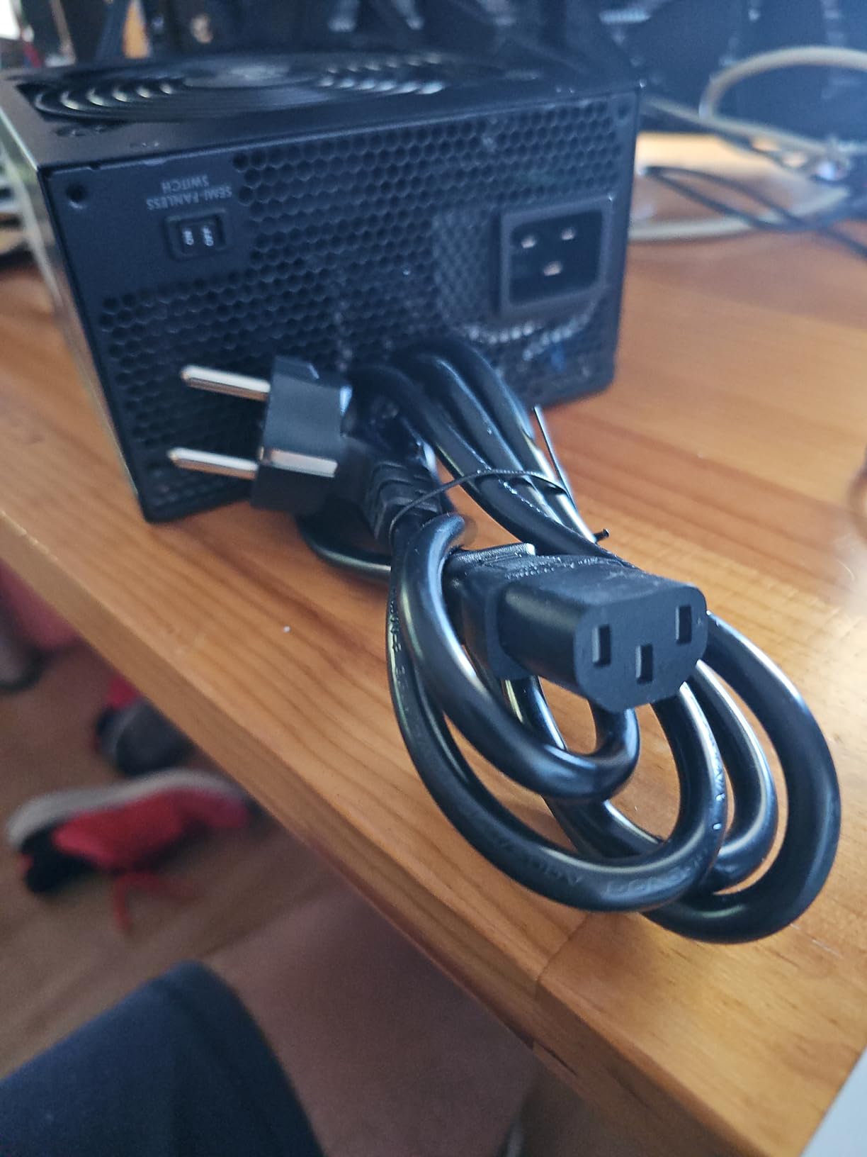 SilverStone HELA HA2050-PT Netzteil 2050W Platinum modular