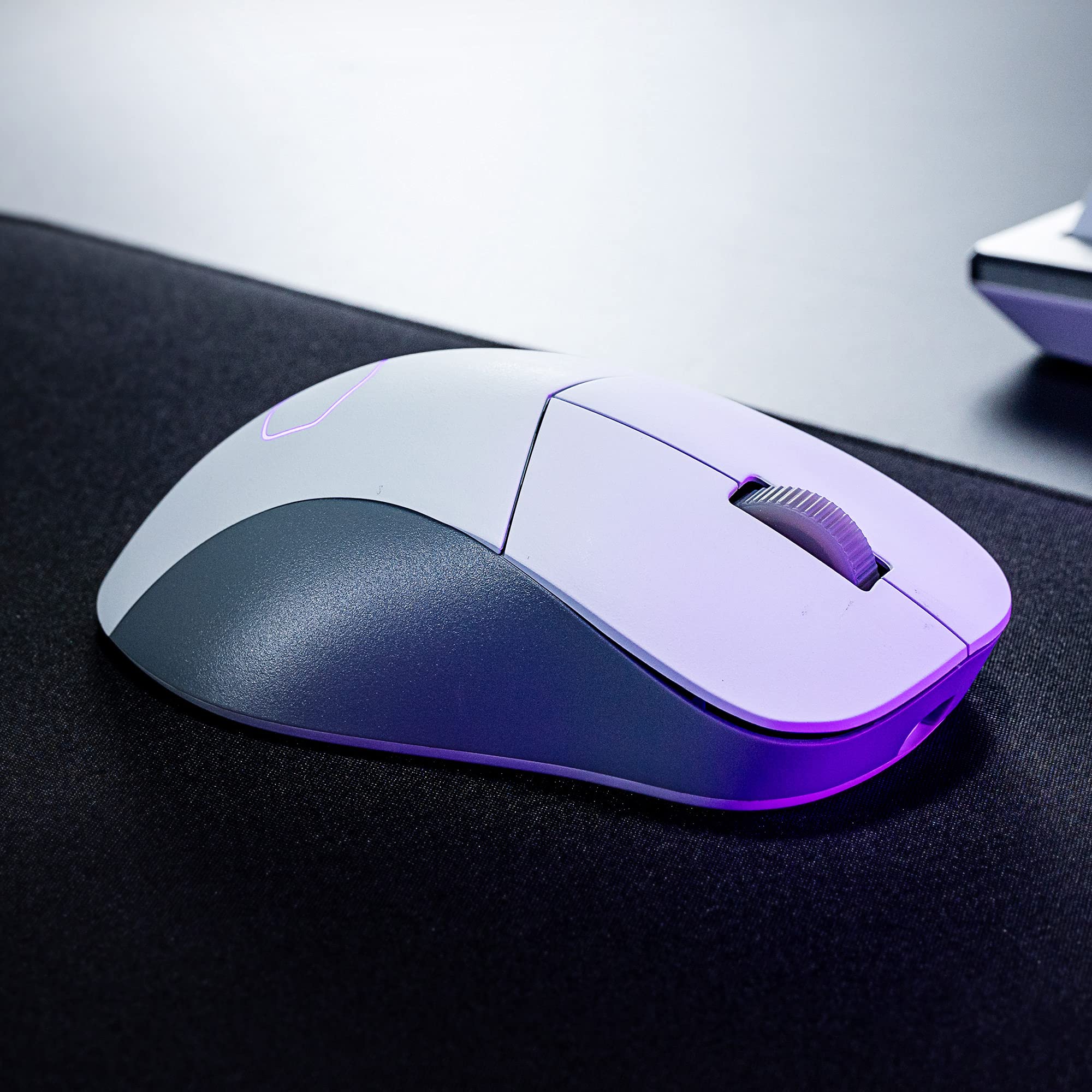 Cooler Master MM731 Gaming-Maus Wireless Weiß 59g 16000DPI