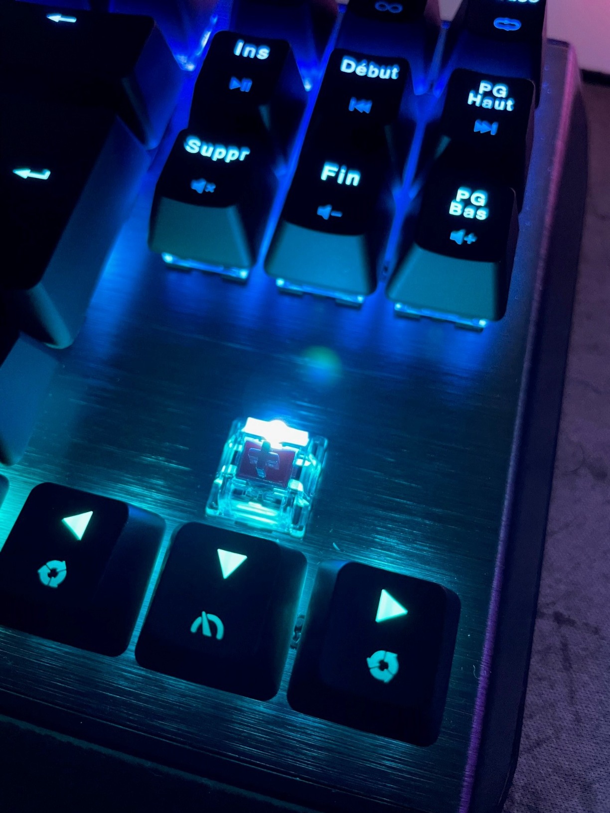 Cooler Master CK530 V2 CK-530-GKTR1-FR Gaming-Tastatur rot