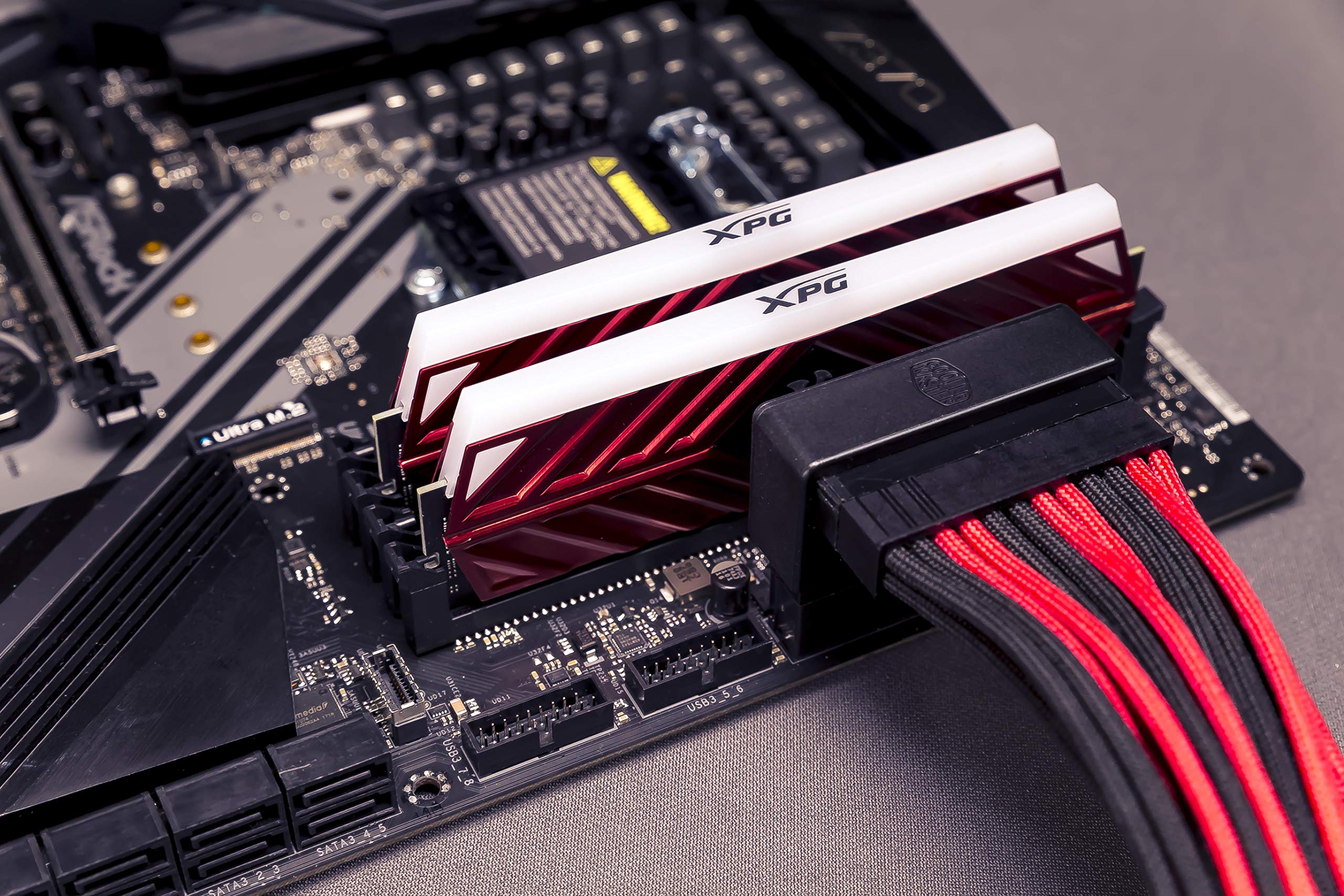 Cooler Master ATX 24-Pin 90-Grad-Adapter Standard
