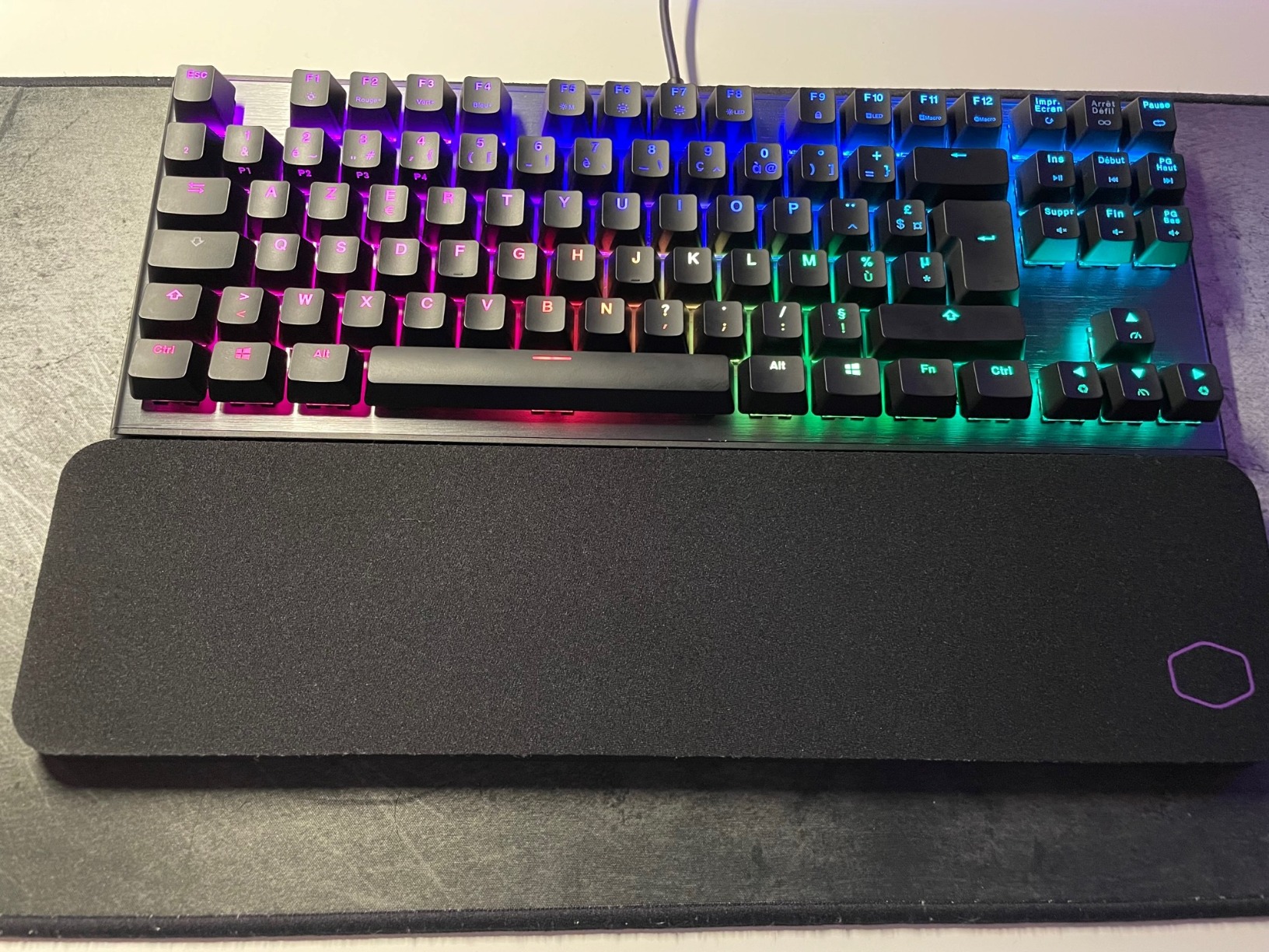 Cooler Master CK530 V2 CK-530-GKTR1-FR Gaming-Tastatur rot