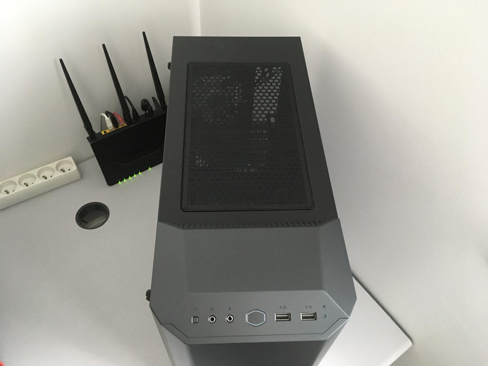 Cooler Master MasterBox MB500 PC-Gehäuse ARGB Glas